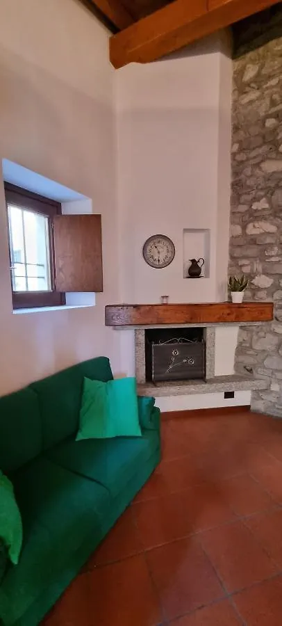 La Casetta Di Sornico Lierna 0*,  Itália
