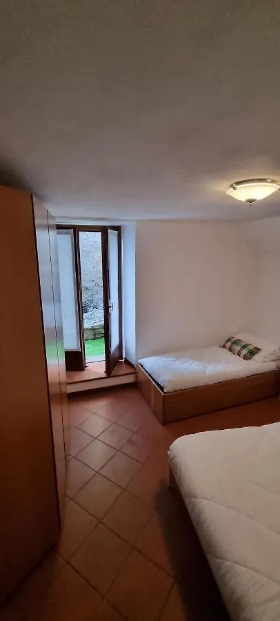 Casa de Férias La Casetta Di Sornico Lierna